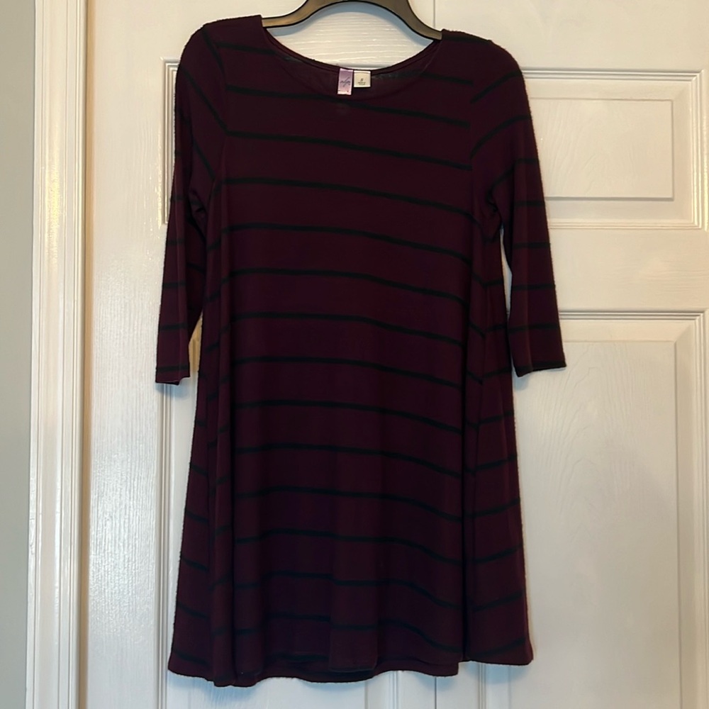 Alya Francesca’s Burgundy Black Striped Knit Swing Dress 3/4 Sleeve